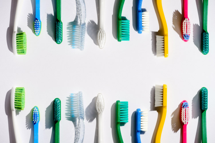 Toothbrush photo shop