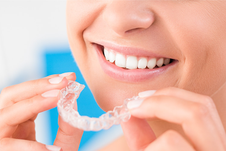  Invisalign to straighten teeth in Fayetteville, AR